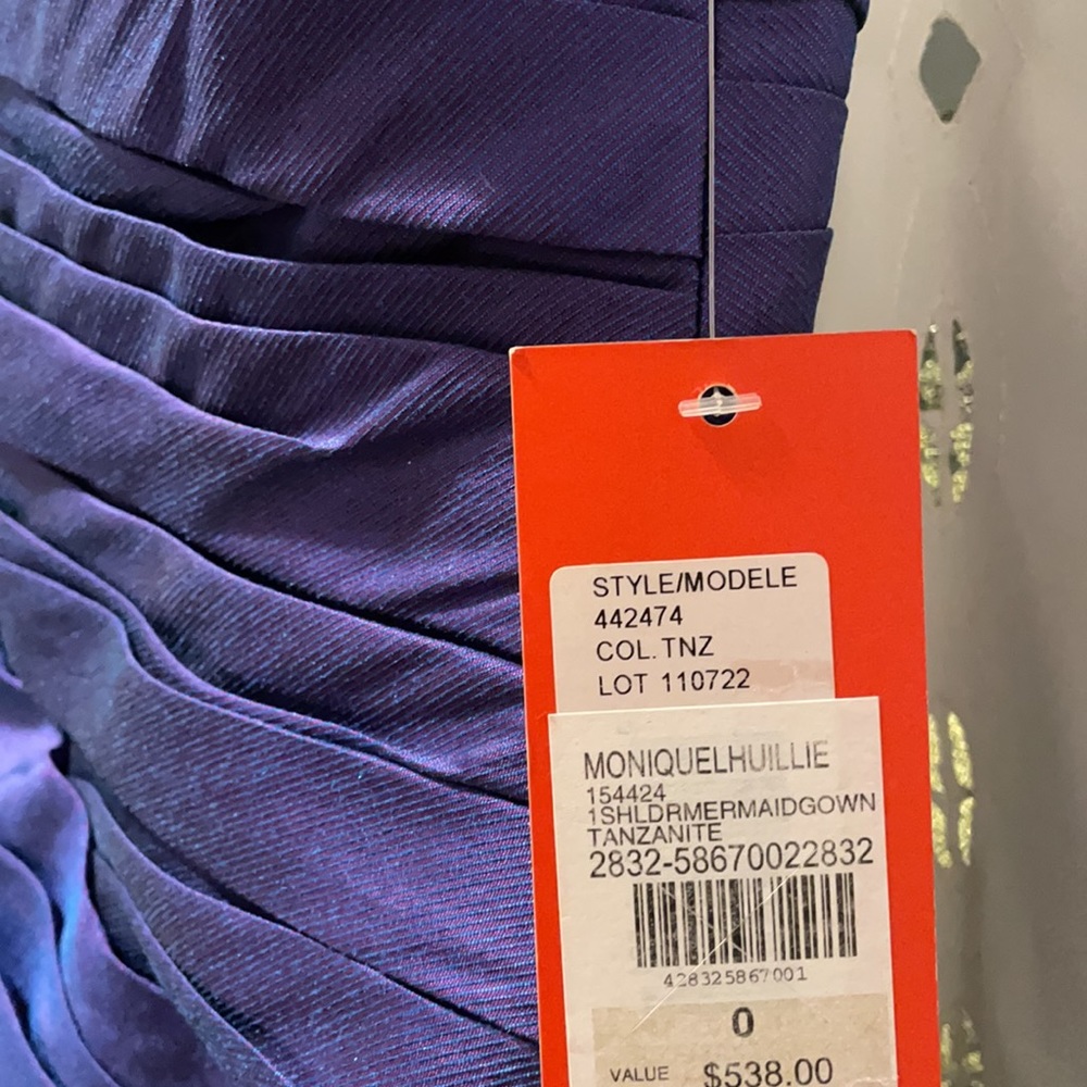 One Shoulder Rouched Dress - Picture 8 of 17